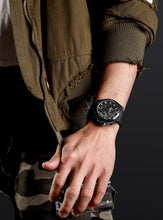 Load image into Gallery viewer, NaviForce 8051L Ultimate blend of Sport & Luxury Men's Wrist Watch