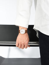 Load image into Gallery viewer, NAVIFORCE NF 9290 Siena Classic Men's Rose Gold Watch
