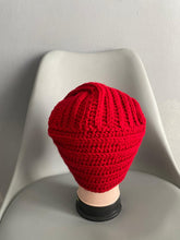Load image into Gallery viewer, Glam Twist Turban – Elegant Crochet Headwrap
